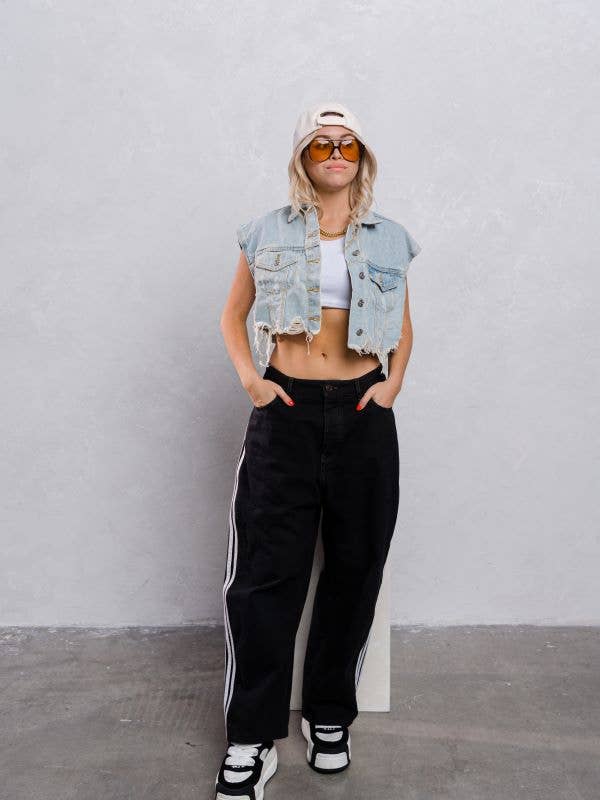 Trio Urban - Plain Crop Denim Vest: BLACK DENIM / MEDIUM/LARGE