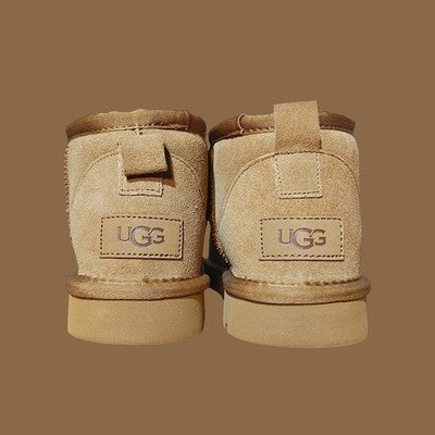 🚺 8 US — UGG Classic Ultra Mini Boots [CHESTNUT] 1116109