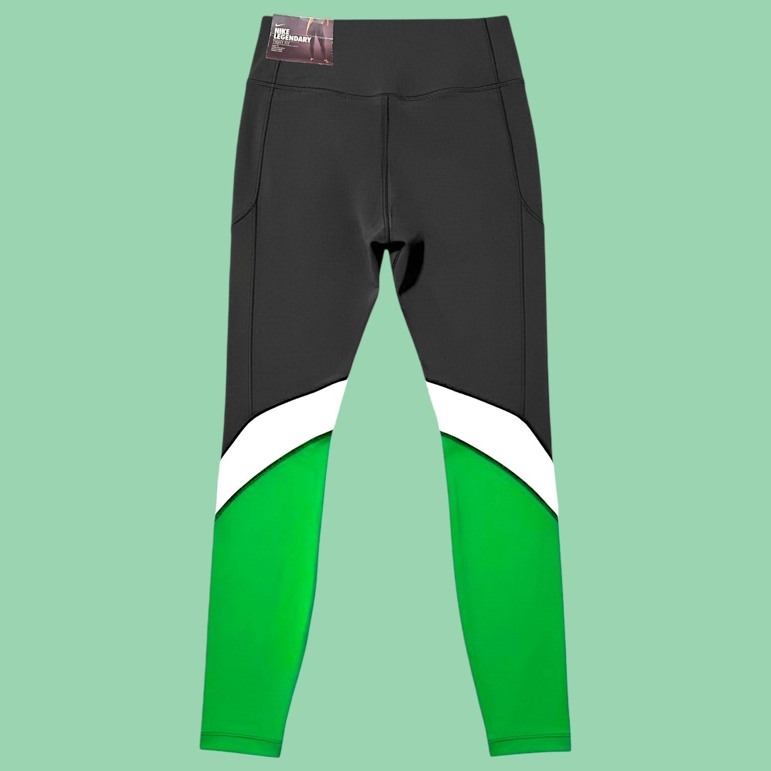🚺 S US — Nike Legendary Twist Training Tights [DARK GREY/GREEN]