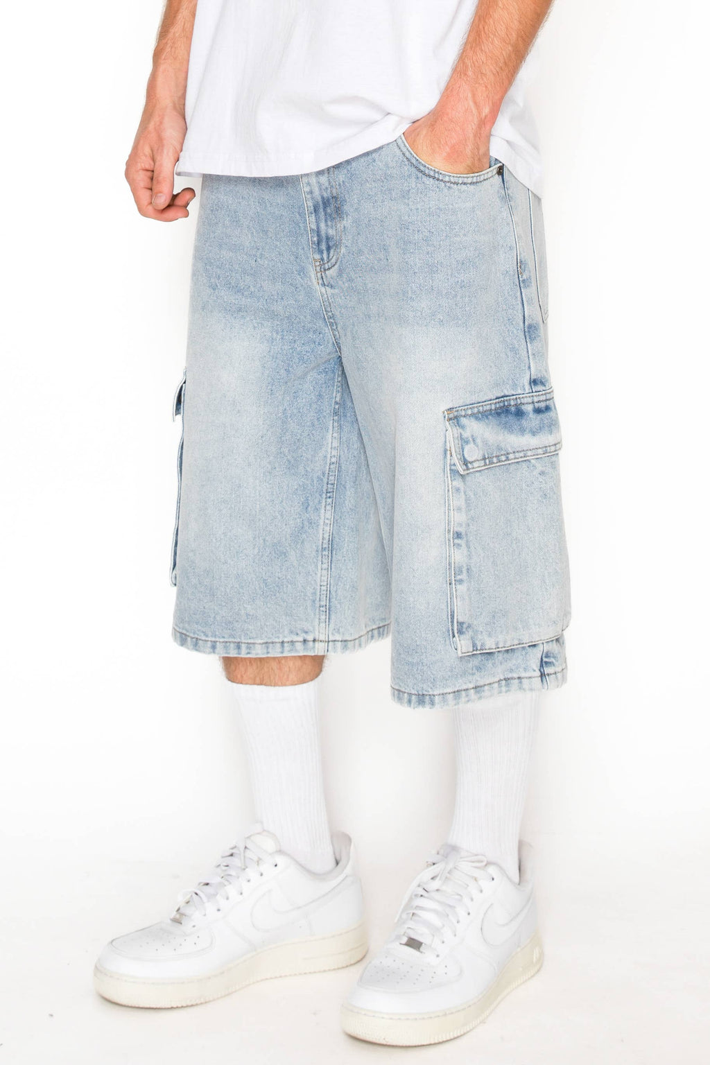 Victorious - DS2120 VAULT Baggy Fit Cargo Denim Shorts (Prepack): LIGHT INDIGO / B PACK - 30 2 / 32 4 / 34 3 / 36 2 / 38 1 - 12 PCS
