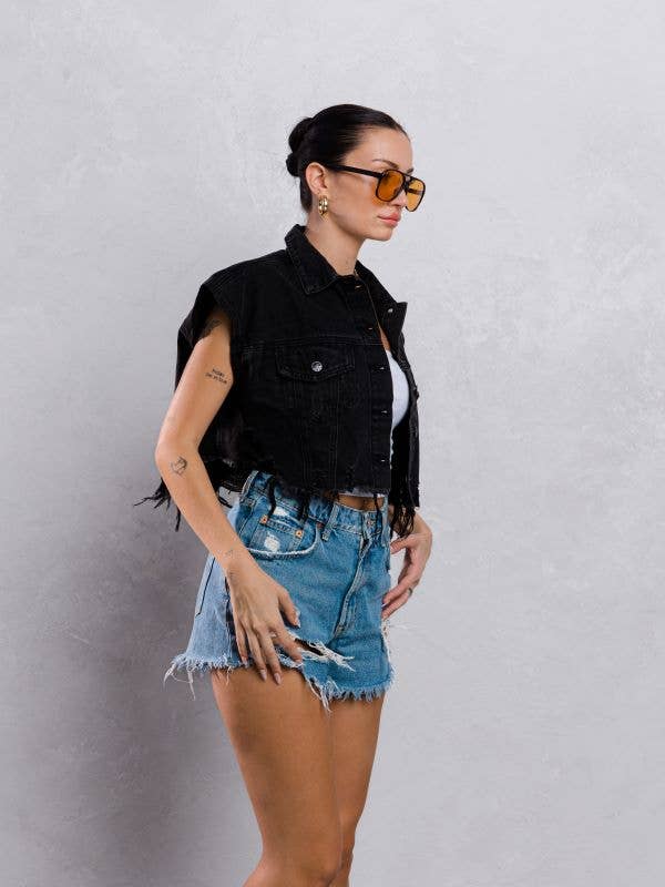 Trio Urban - Plain Crop Denim Vest: BLACK DENIM / MEDIUM/LARGE